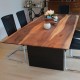 Diese Tischplatte wurde aus einem Nussbaum gefertigt, der 120 Jahre im Koblenzer Stadtwald stand.